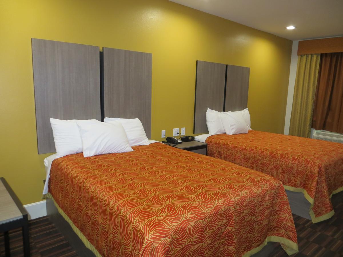 Scottish Inn And Suites Katy Kültér fotó